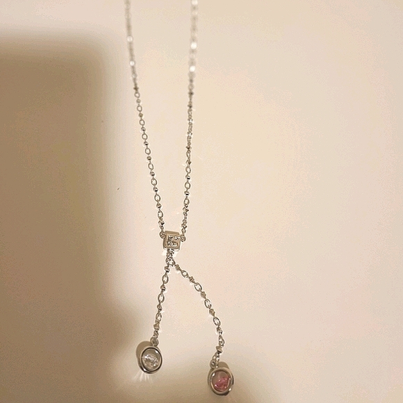 Pink+white crystal necklace - Picture 3 of 3